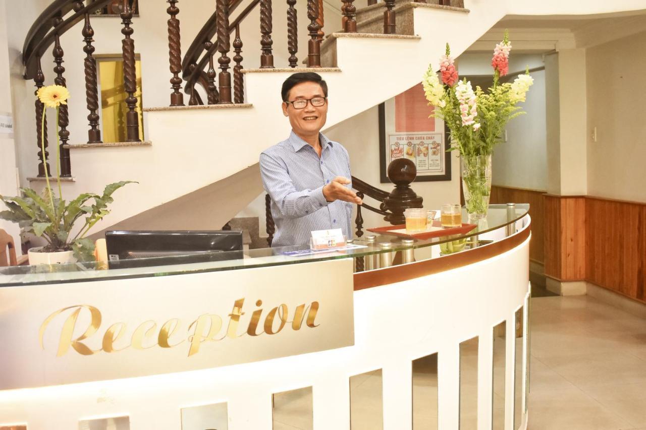 Hue Harmony Hotel Bagian luar foto